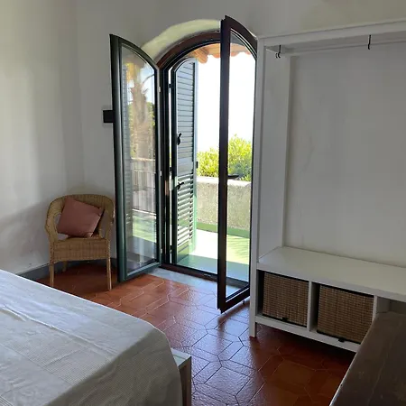 Baia Del Riccio Vila Agnone Bagni